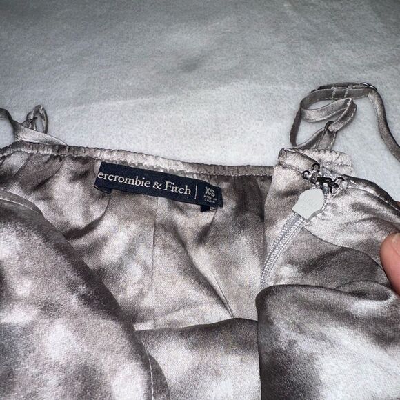 Abercrombie and Fitch Women’s Gray Tie Dye Belted Skip Dress XS Gently Worn - Picture 7 of 11